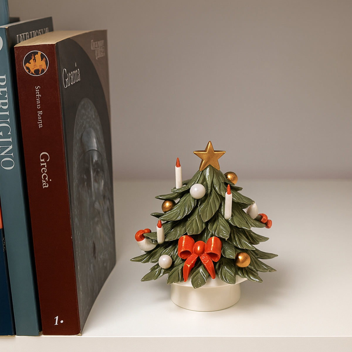 Sapin Capodimonte en porcelaine avec étoiles de Noël