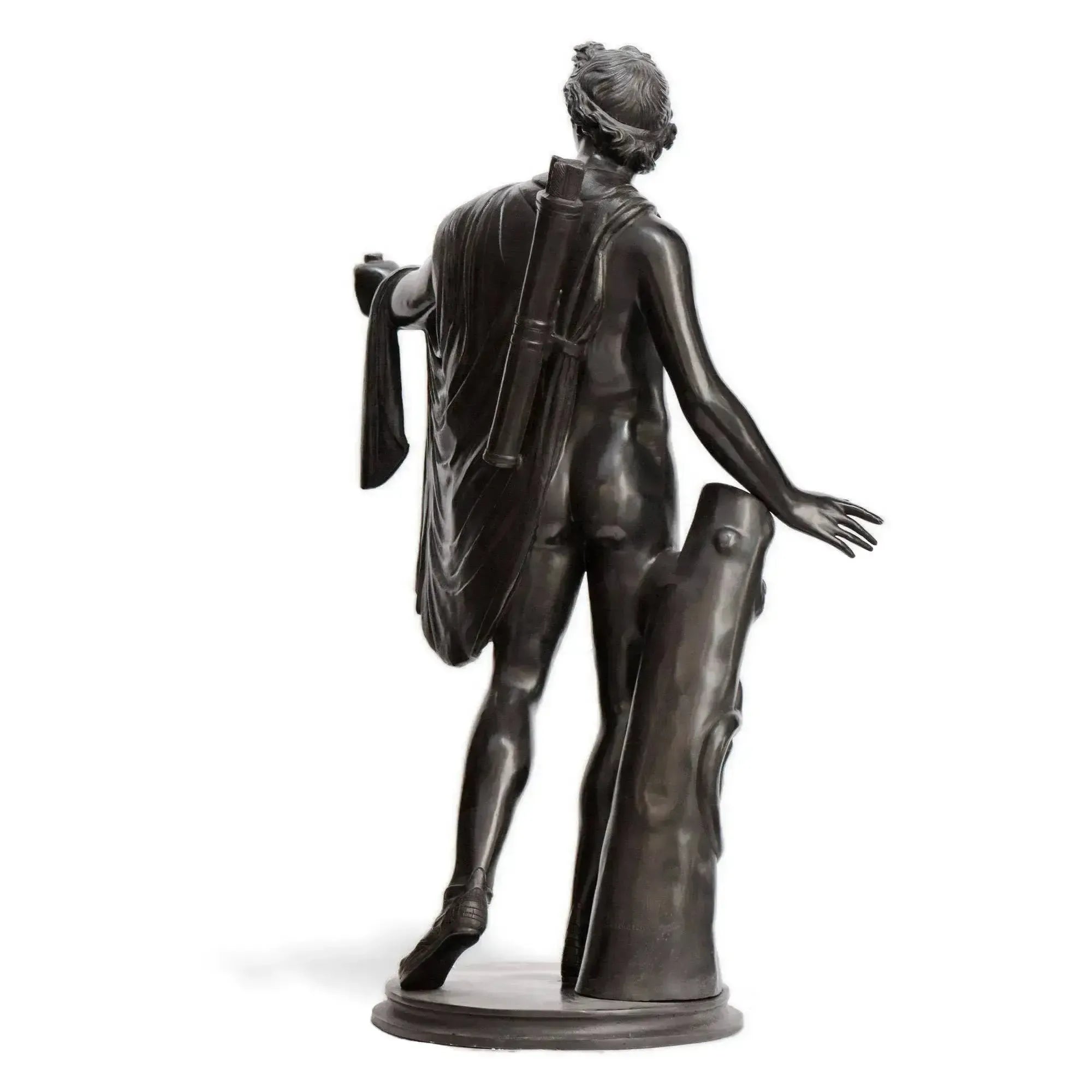 Statue en bronze d'Apollon Belvédère provenant des musées du Vatican. Vue arrière