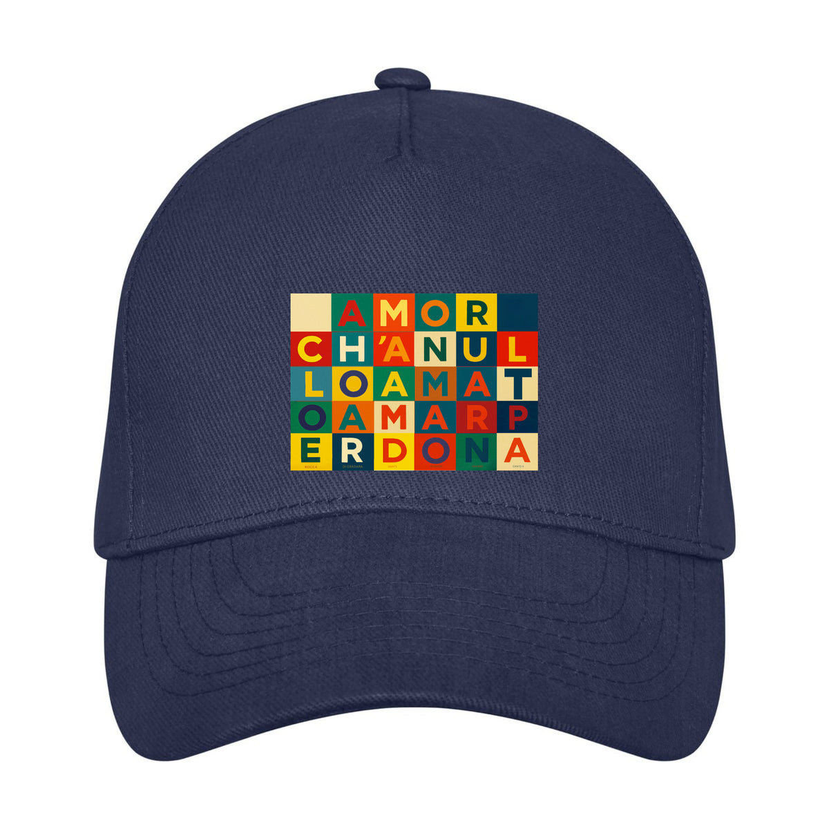 Gorra Amor Boetti con diseño tipográfico