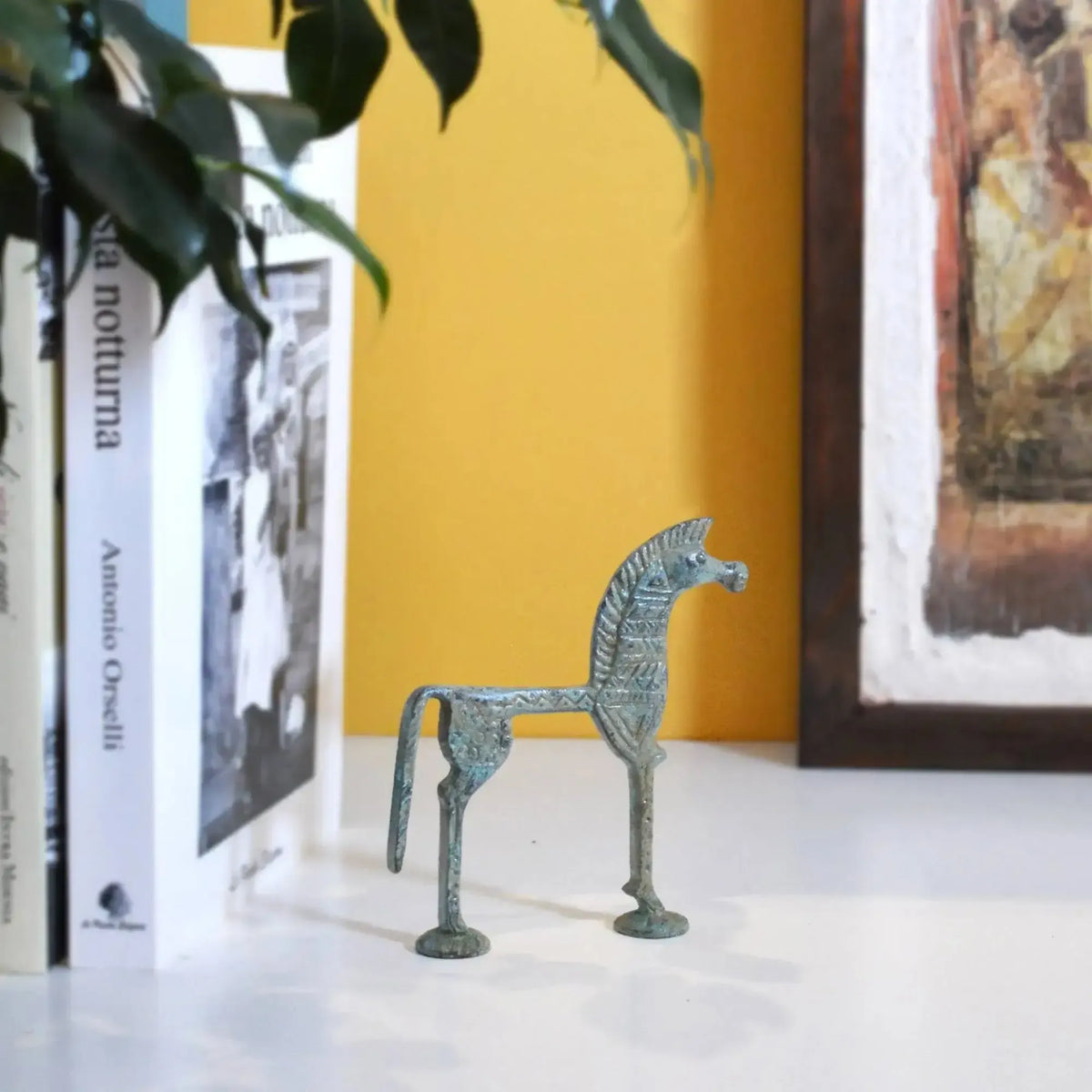 Greek horse statuette in bronze, small format