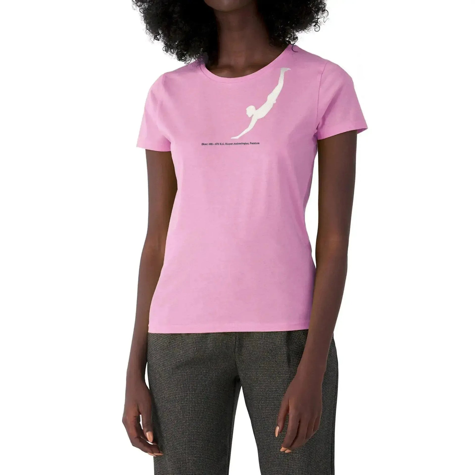 Getragenes hellrosa Damen-T-Shirt mit Paestum Diver-Aufdruck