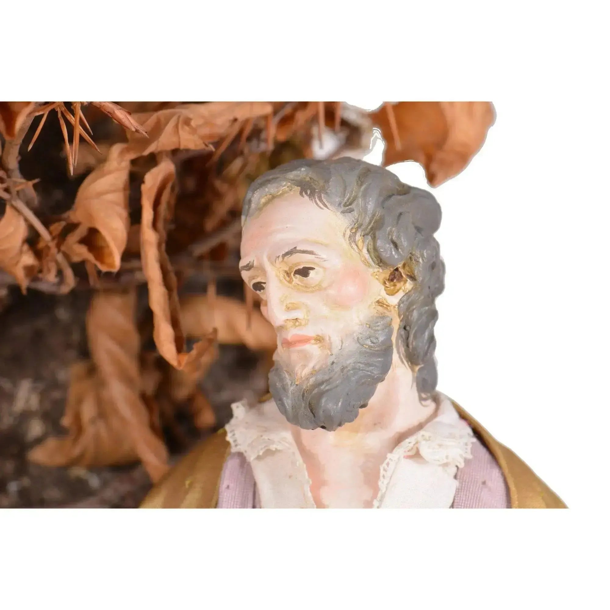 Cloche en verre avec crèche en porcelaine