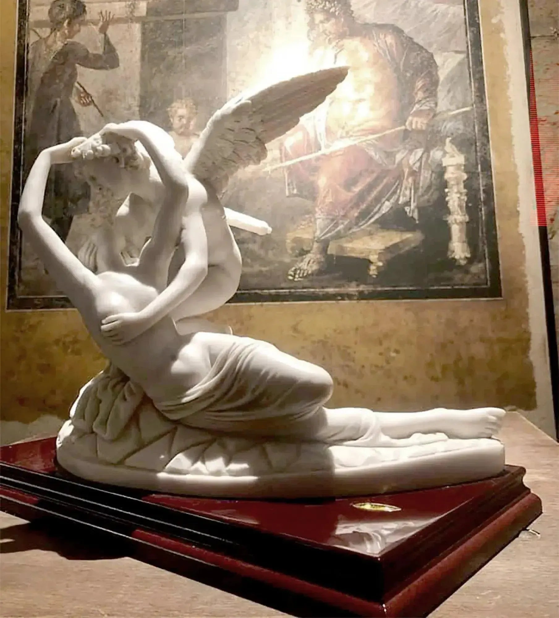 Statua in Marmo di Amore e Psiche
