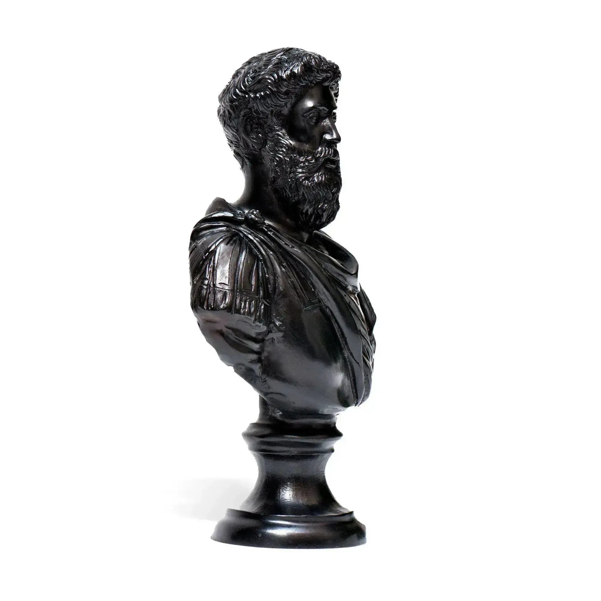 Vue latérale de la statue de Marc Aurèle disponible à la vente en ligne.