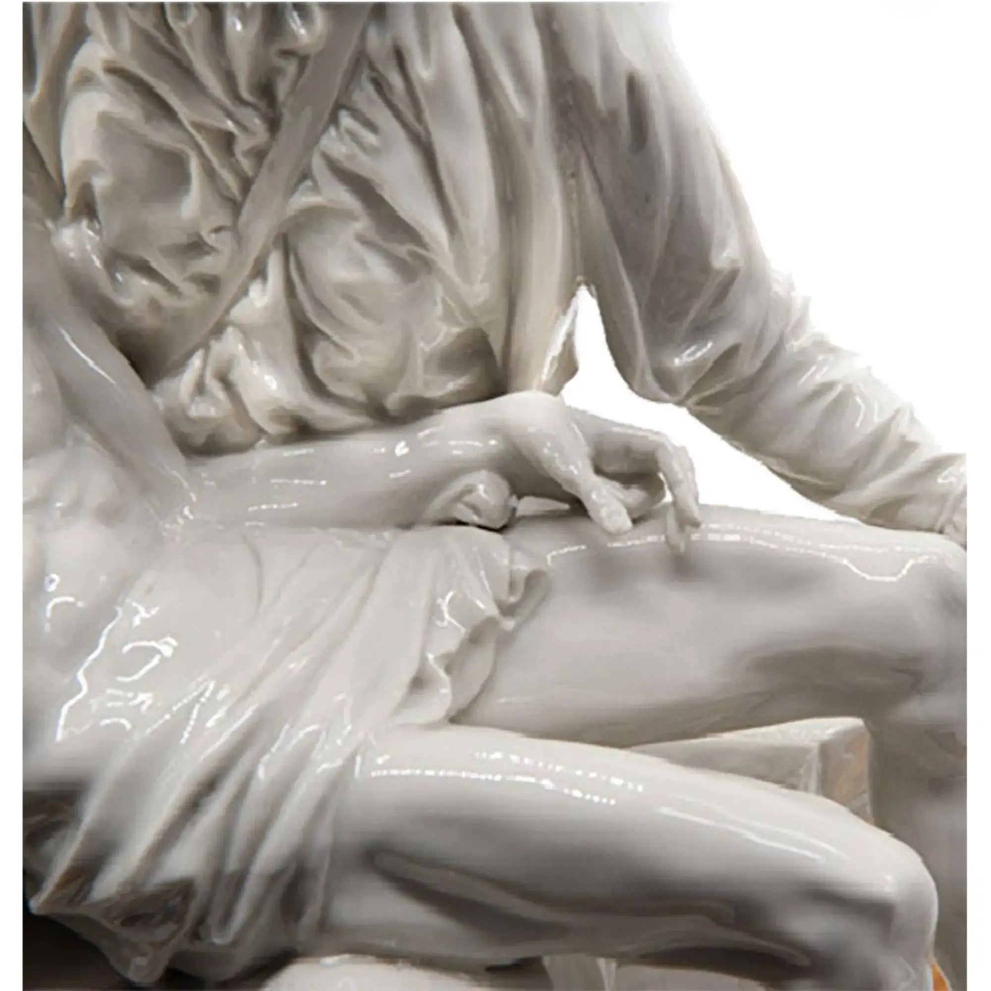 Michelangelo's Pietà: Art icon in Capodimonte porcelain