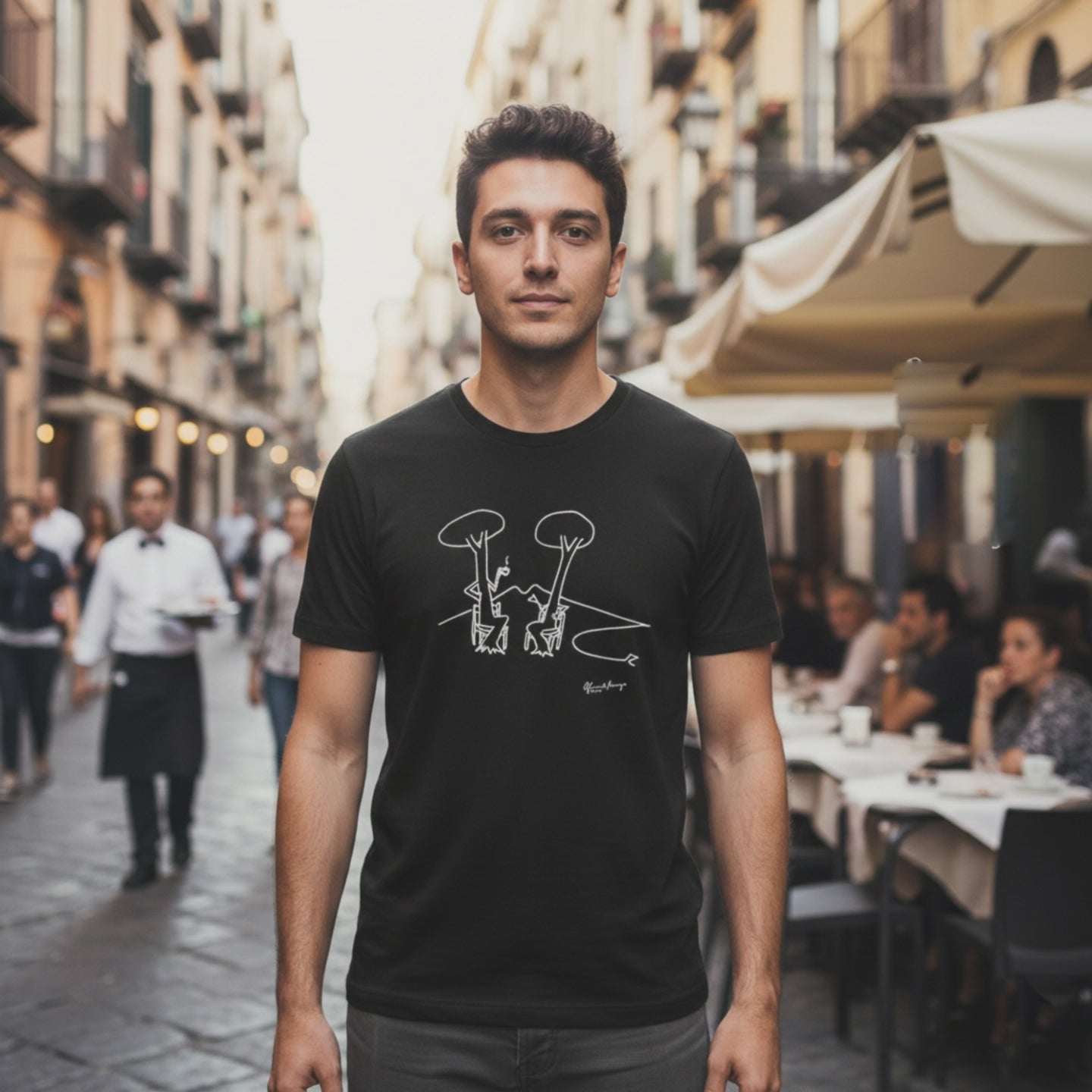 T-shirt uomo in cotone con frase di Luciano De Crescenzo, filosofia napoletana.