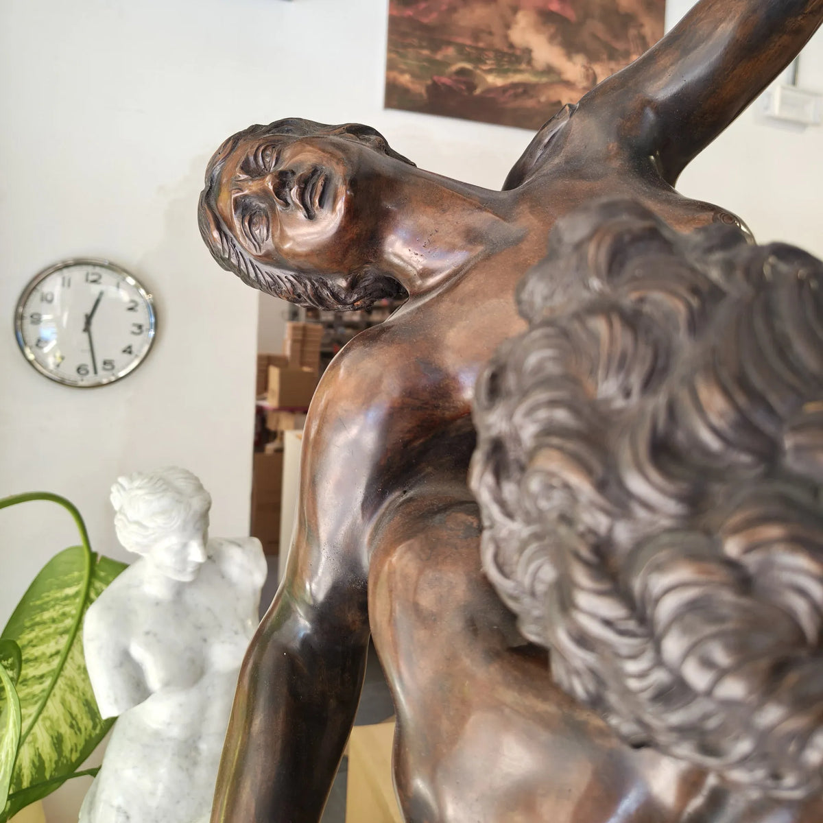 Dettaglio della composizione verticale del Ratto delle Sabine in bronzo