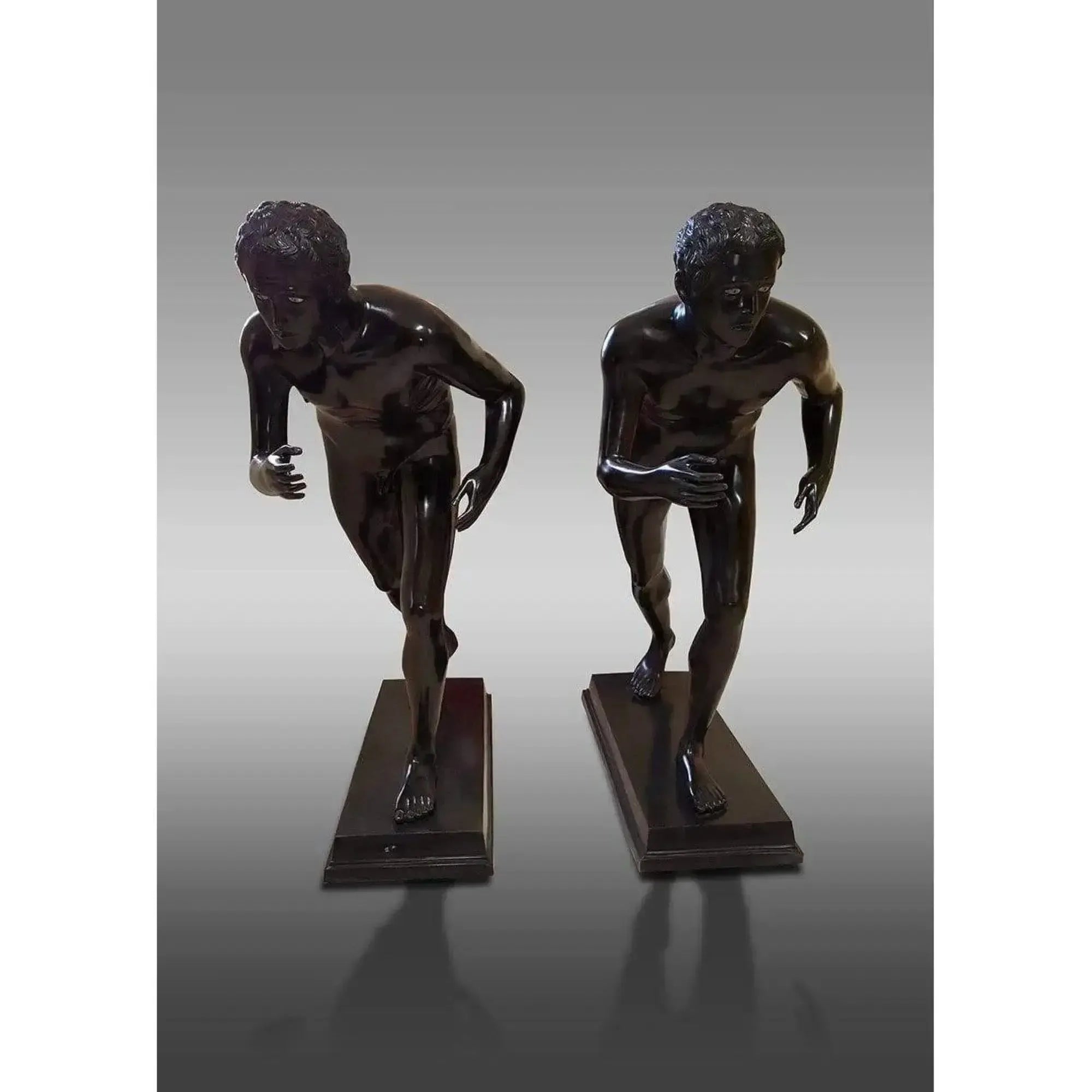 Sculptures des coureurs d'Herculanum de la Villa dei Papiri