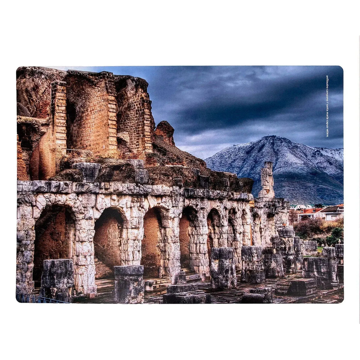 Tischset mit künstlerischem Druck Winter in einem alten Santa Maria Capua Vetere – kampanischen Amphitheater