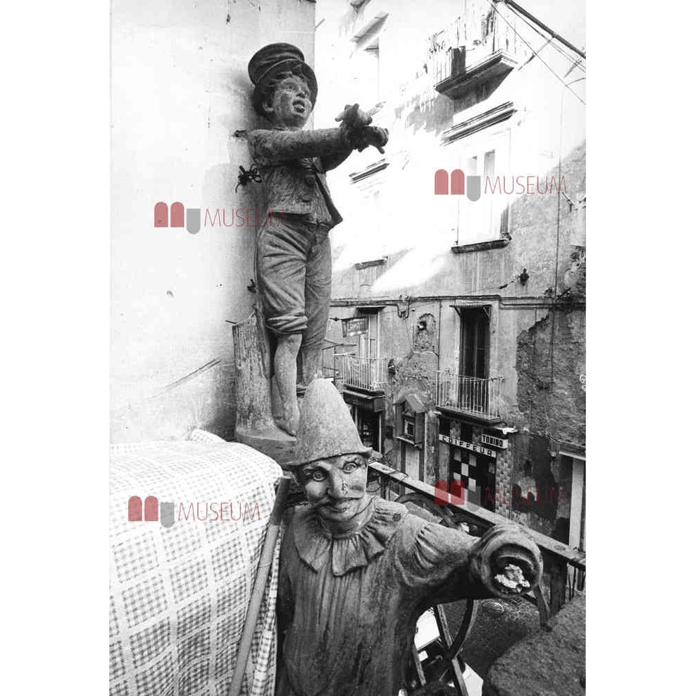 写真 2 - ベッラヴィスタのナポリ - ルチアーノ・デ・クレシェンツォ - Museum-Shop.it