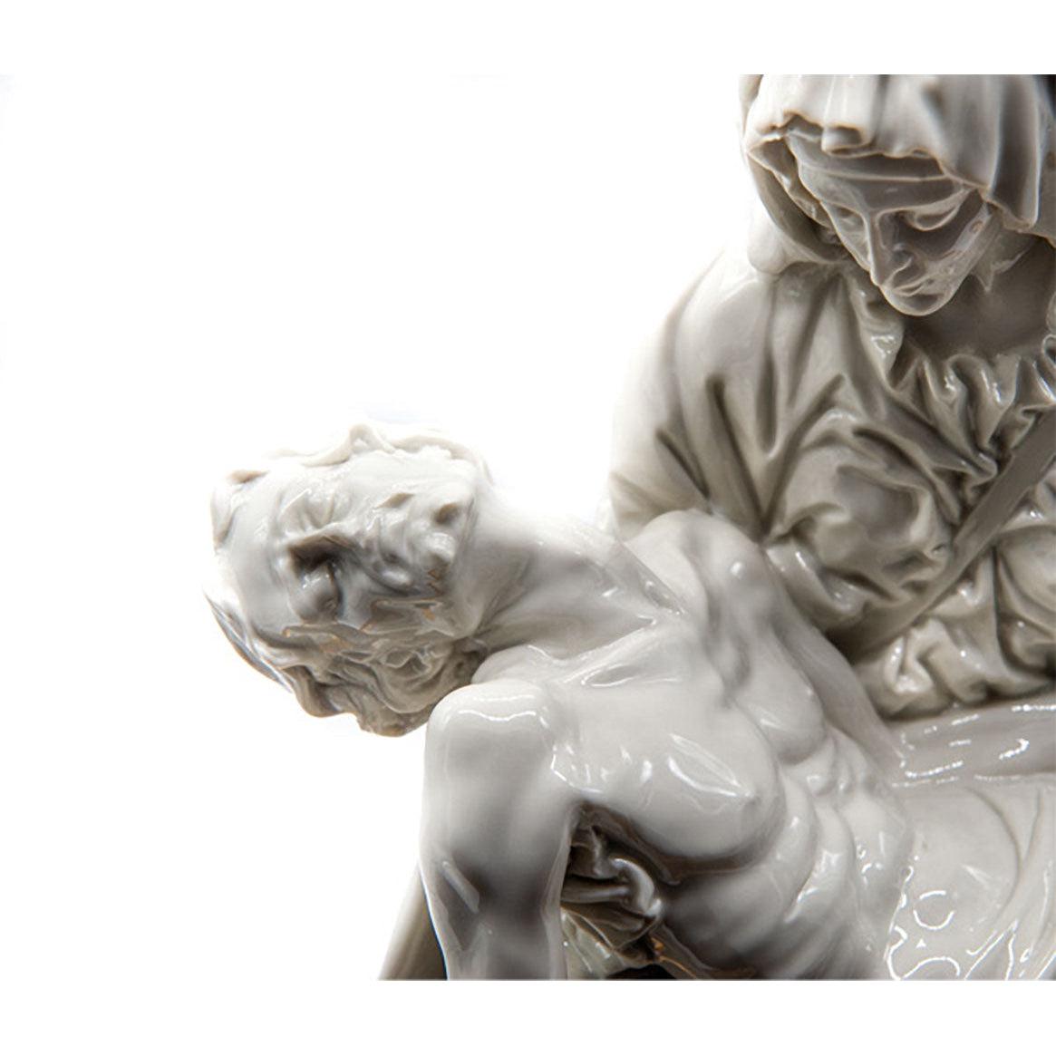 Michelangelo's Pietà - Glossy Capodimonte Porcelain Statue with Glass Dome